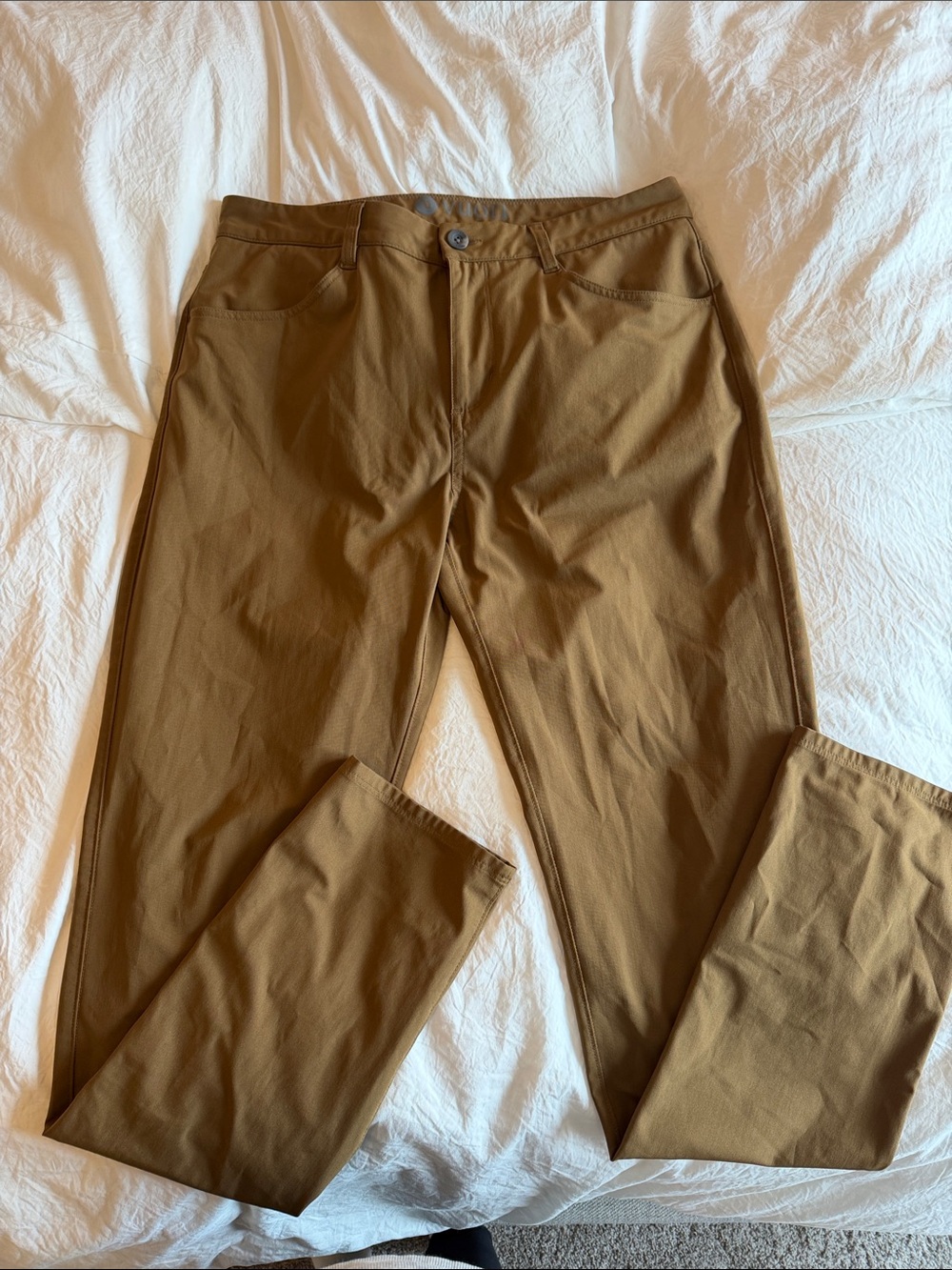 Vuori Men's Chinos in Camel
